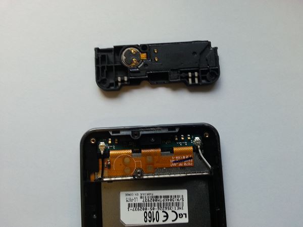 Guide de réparation LG Optimus F5 étape 5