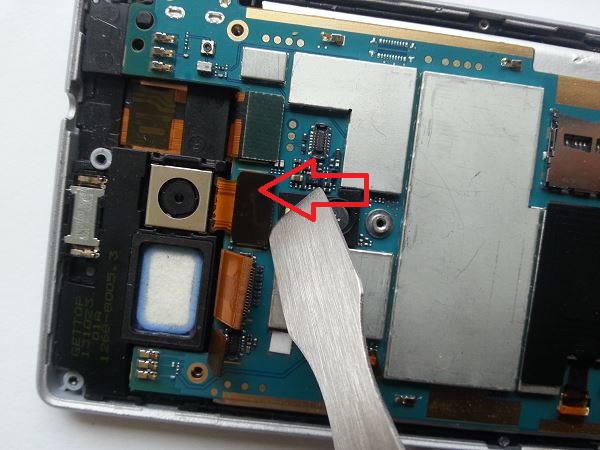 Guide de réparation Sony Xperia SP étape 9