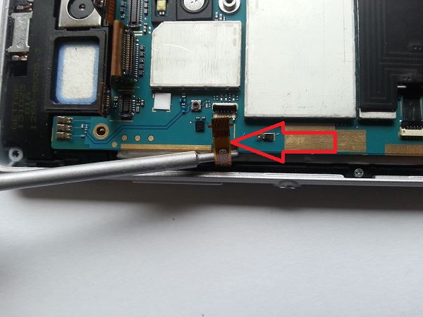 Guide de réparation Sony Xperia SP étape 13