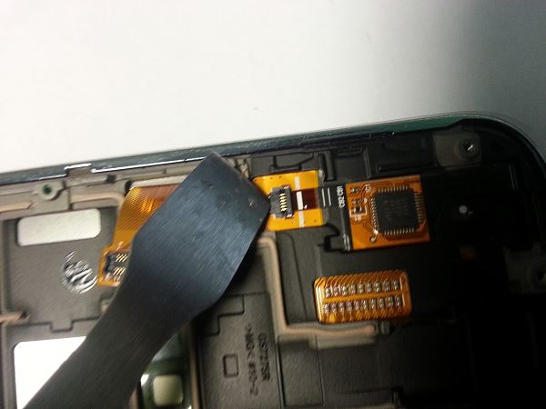 Guide de réparation Samsung Galaxy Ace 3 S7275 S7275r étape 17