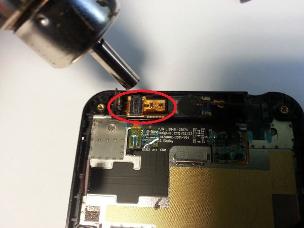 Guide de réparation LG Optimus F5 étape 36