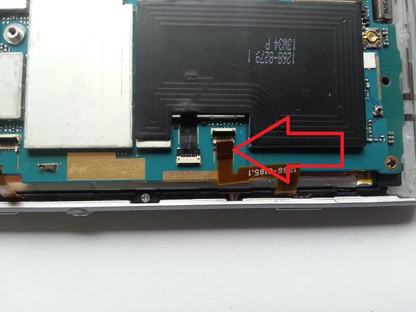 Guide de réparation Sony Xperia SP étape 15