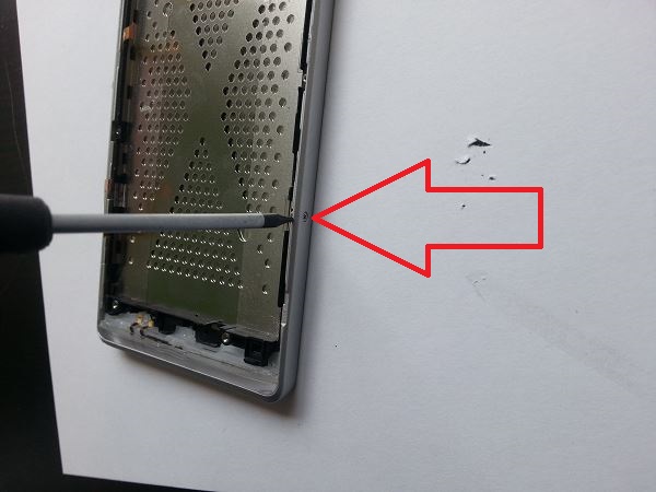 Guide de réparation Sony Xperia SP étape 27