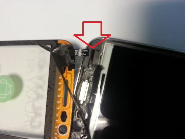 Guide de réparation Samsung Galaxy Ace 3 S7275 S7275r étape 19