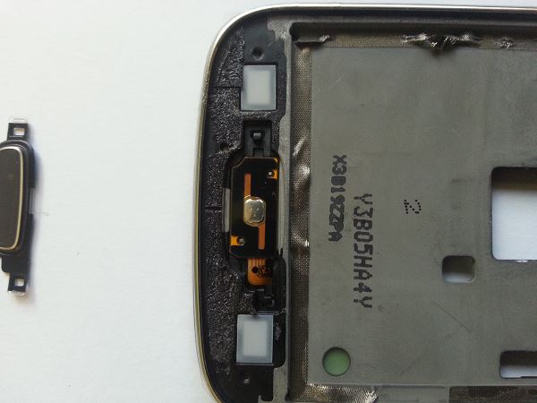 Guide de réparation Samsung Galaxy Ace 3 S7275 S7275r étape 24