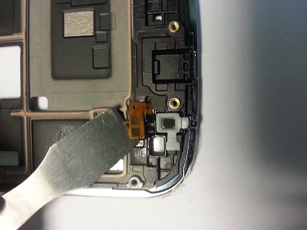 Guide de réparation Samsung Galaxy Ace 3 S7275 S7275r étape 26