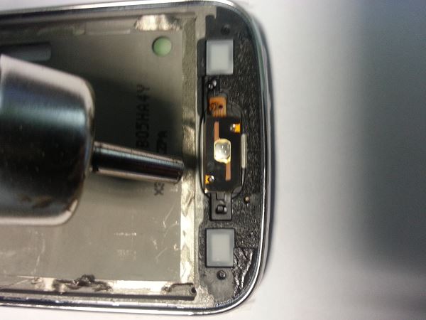 Guide de réparation Samsung Galaxy Ace 3 S7275 S7275r étape 27