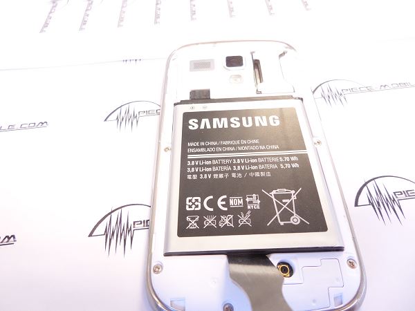 Retirer batterie Samsung Galaxy Trend